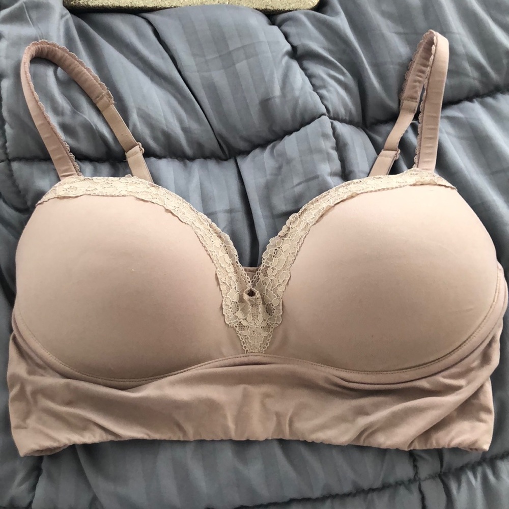 Victoria Secret Tan Bra